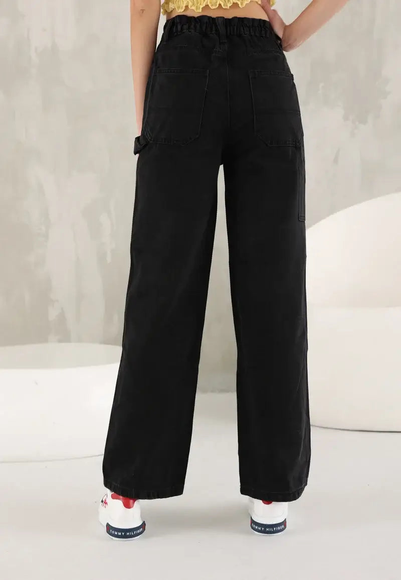 Women's black boyfriend jeans