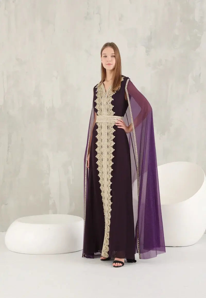 Luxurious Legacy: Moroccan Kaftan with Cane-Encrusted Scarf