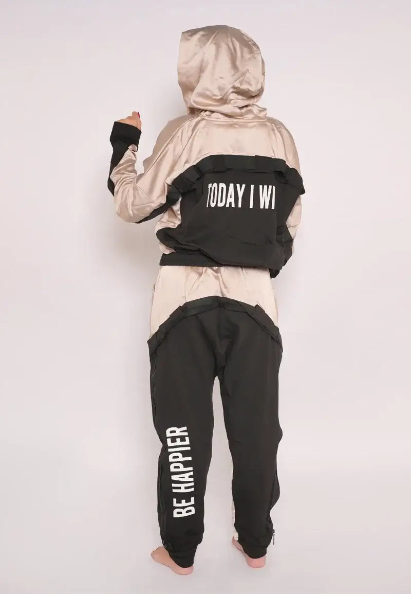 Women's pajamas with a modern and different design
