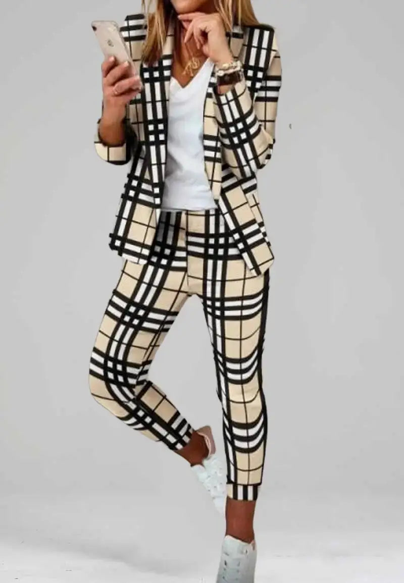 Women’s Soft Plaid Striped Suit