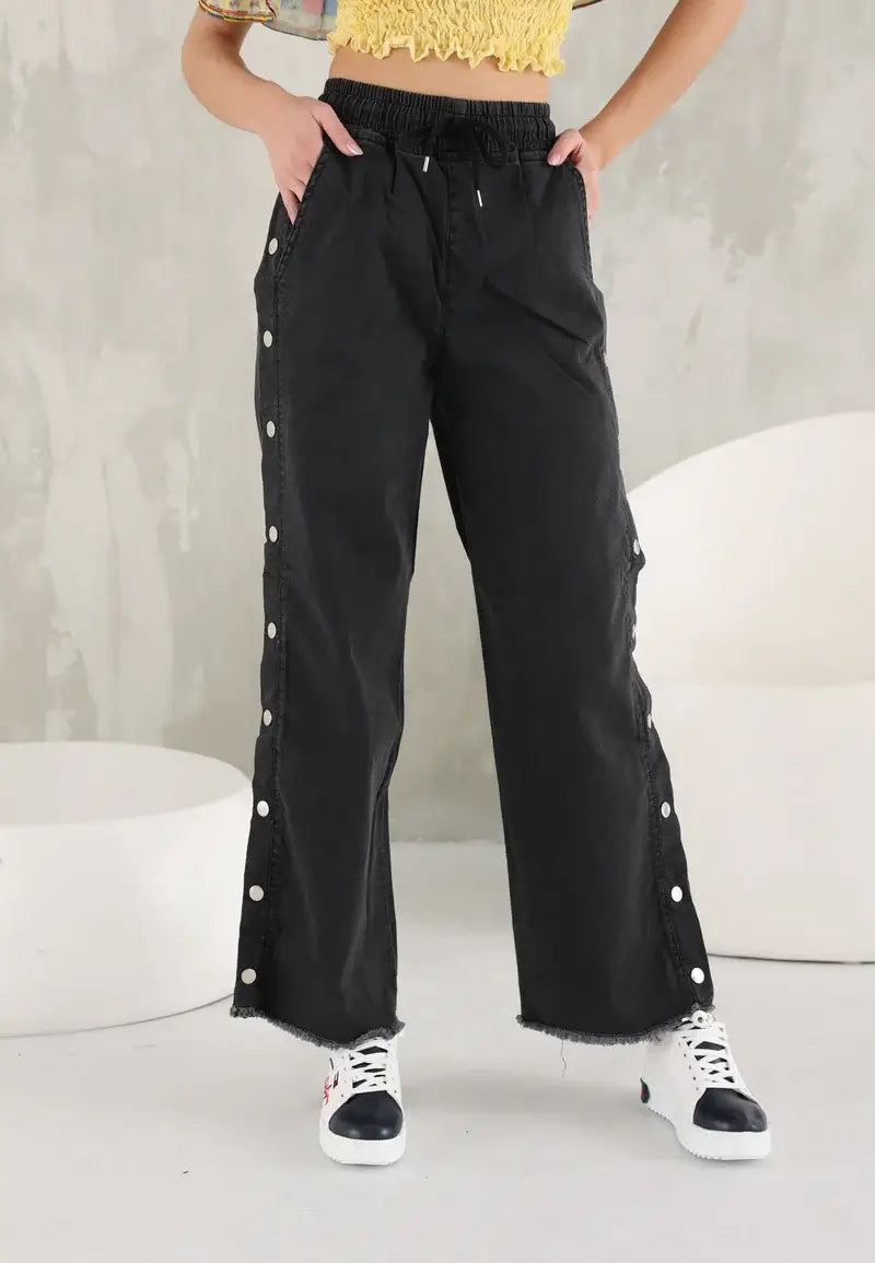 Snap Button Side Wide Leg Jeans