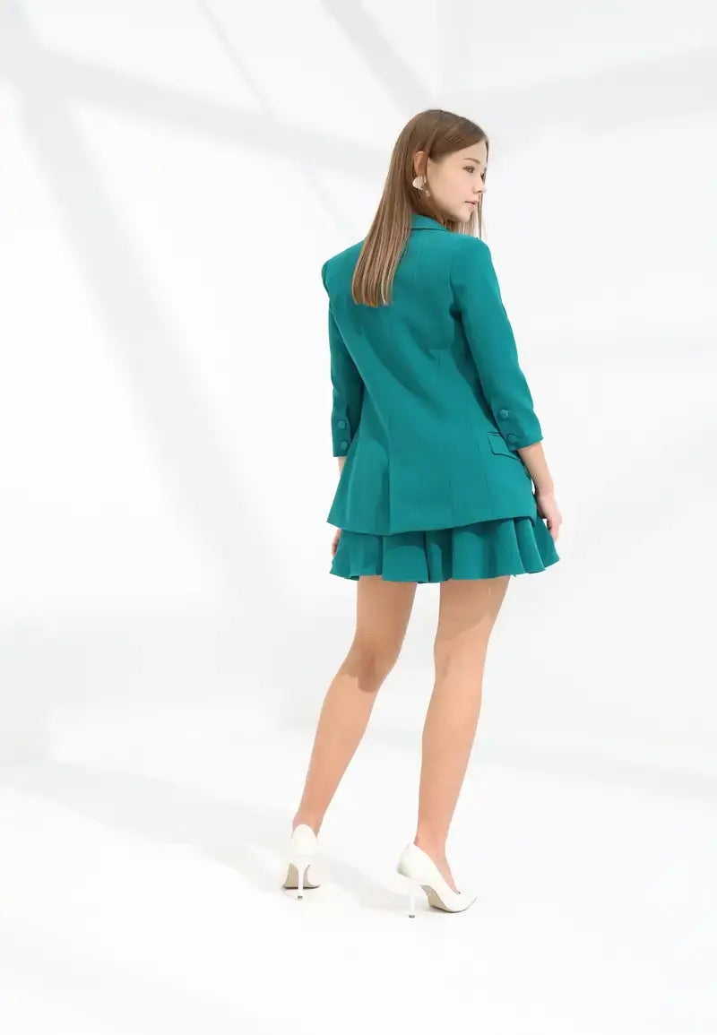 Women's full suit consisting of a blazer, a sleeveless top and a skirt