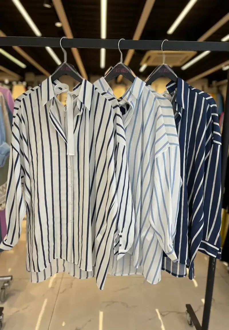 Women's loose striped shirt