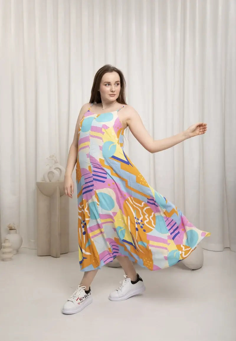 Short dress in wonderful summer colors