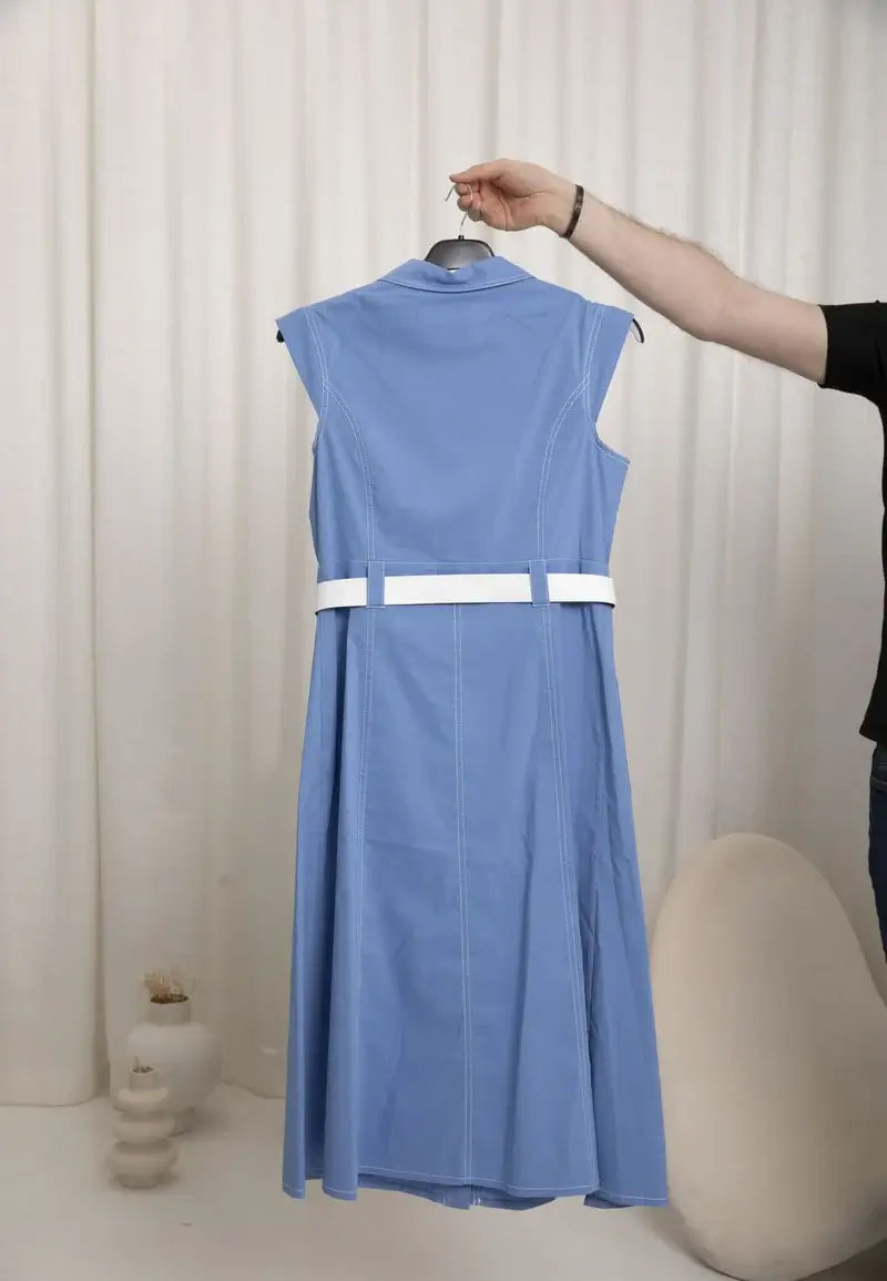 Long sleeveless dress in bright colors