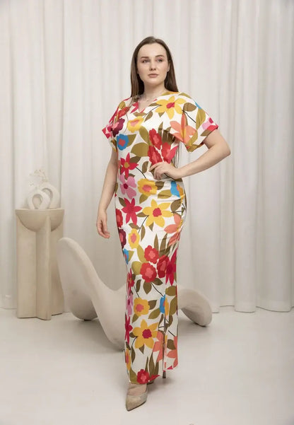 Long dress with a mixture of colors and flowers