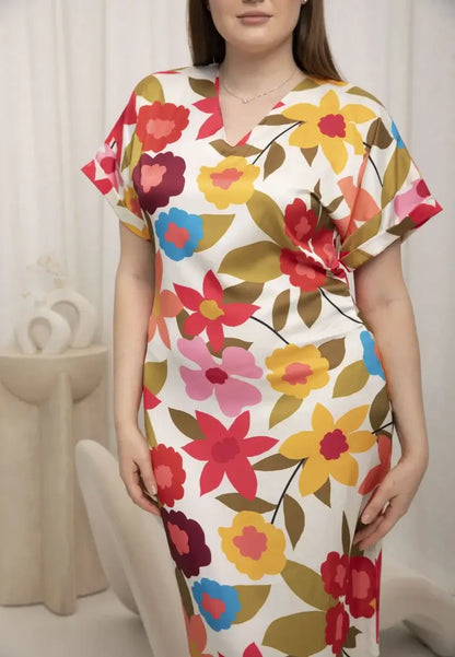 Long dress with a mixture of colors and flowers