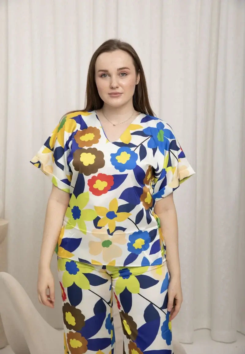 Women's Summer Floral Embroidered Satin Pajamas