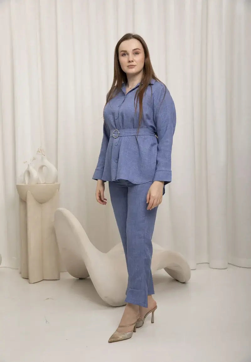 Women's shirt and pants set with belt at the waist