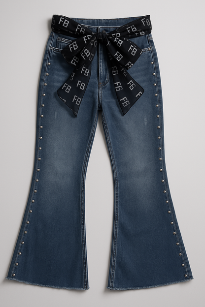 Classic blue jeans with a black chiffon belt