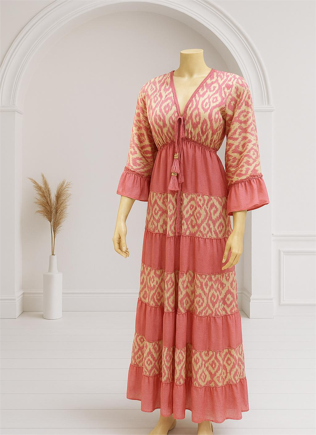 Long dress with wide sleeves