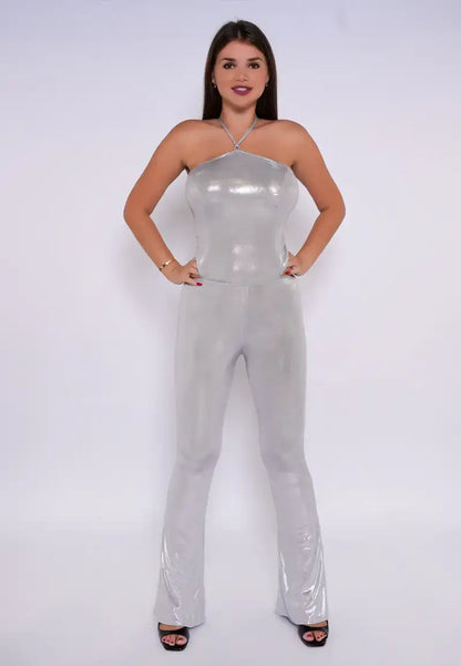 Shiny jumpsuit with distinctive colors