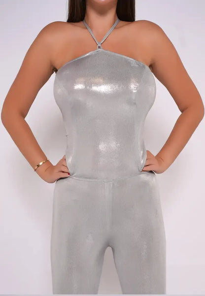 Shiny jumpsuit with distinctive colors