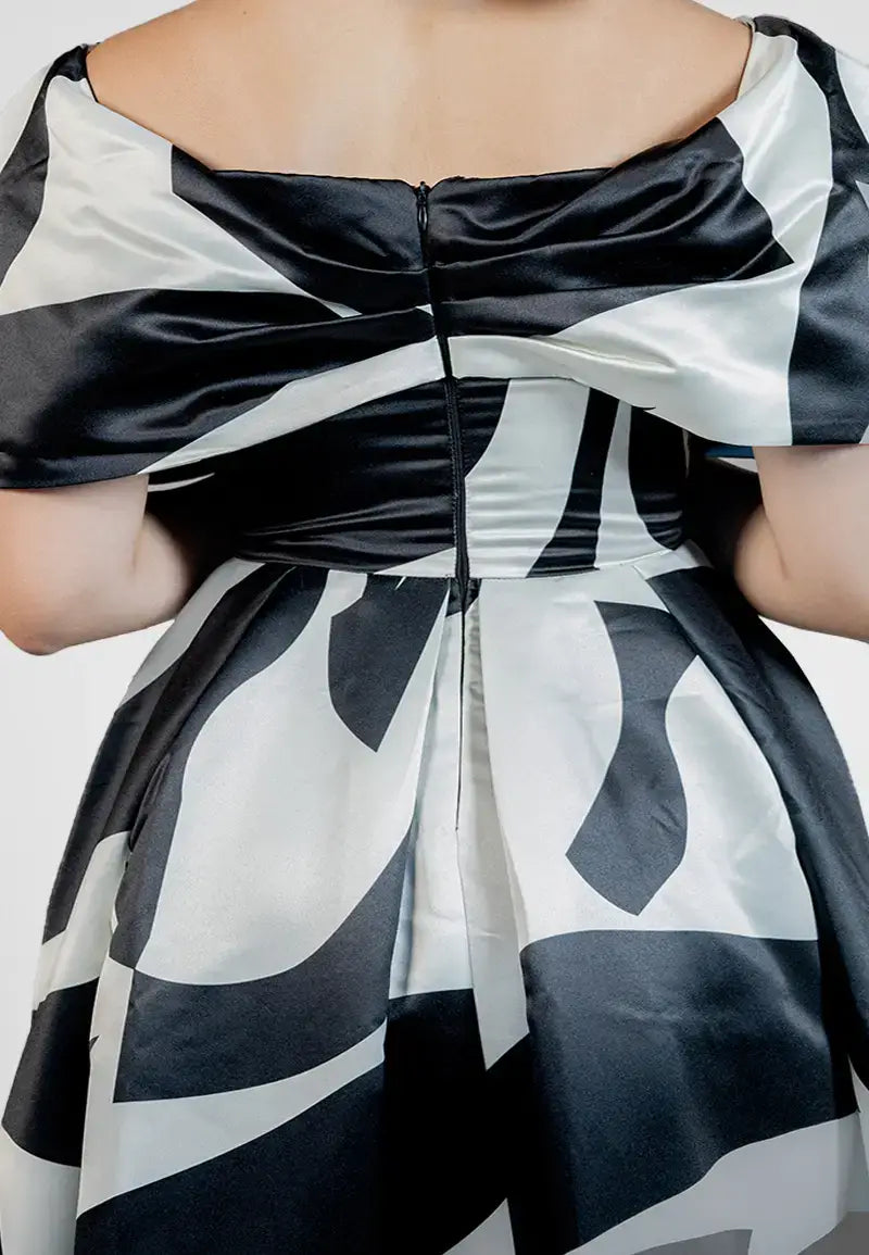 Black and white loose dress